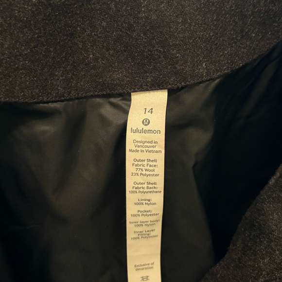 Lululemon Roam Far Wool Jacket Size 14 P2P: 25” - Picture 5 of 7